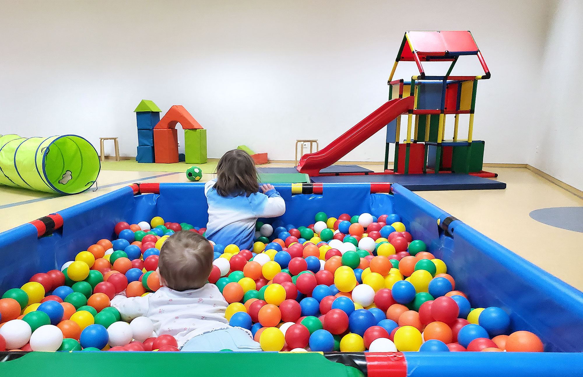 Winter-Kinderspielplatz